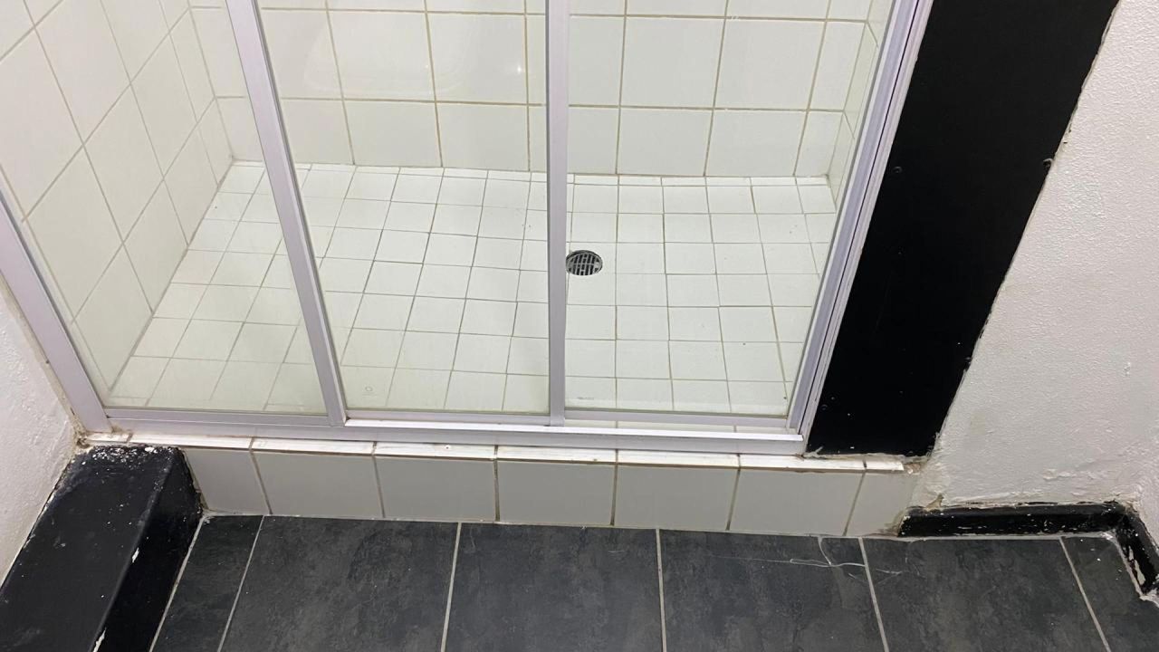 Photo 15 of 17