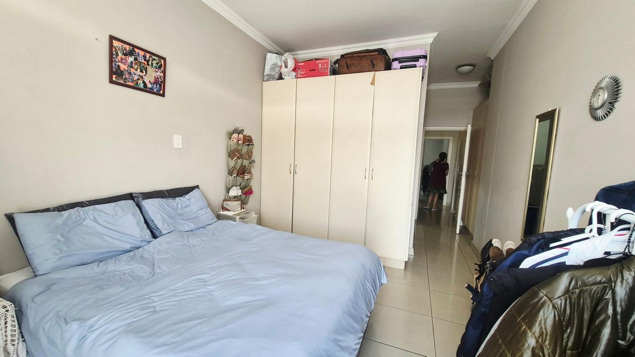 Photo 10 of 17