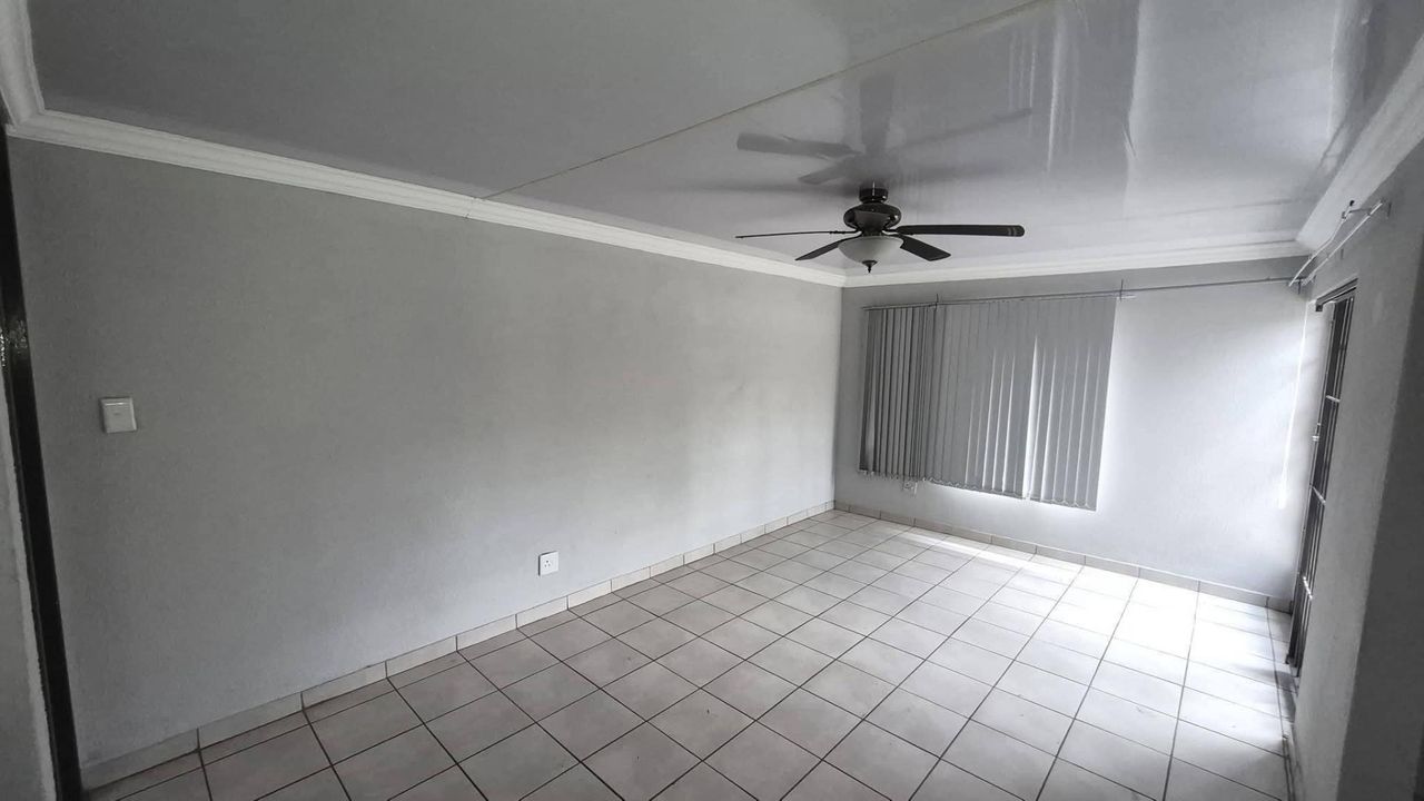 Photo 3 of 12
