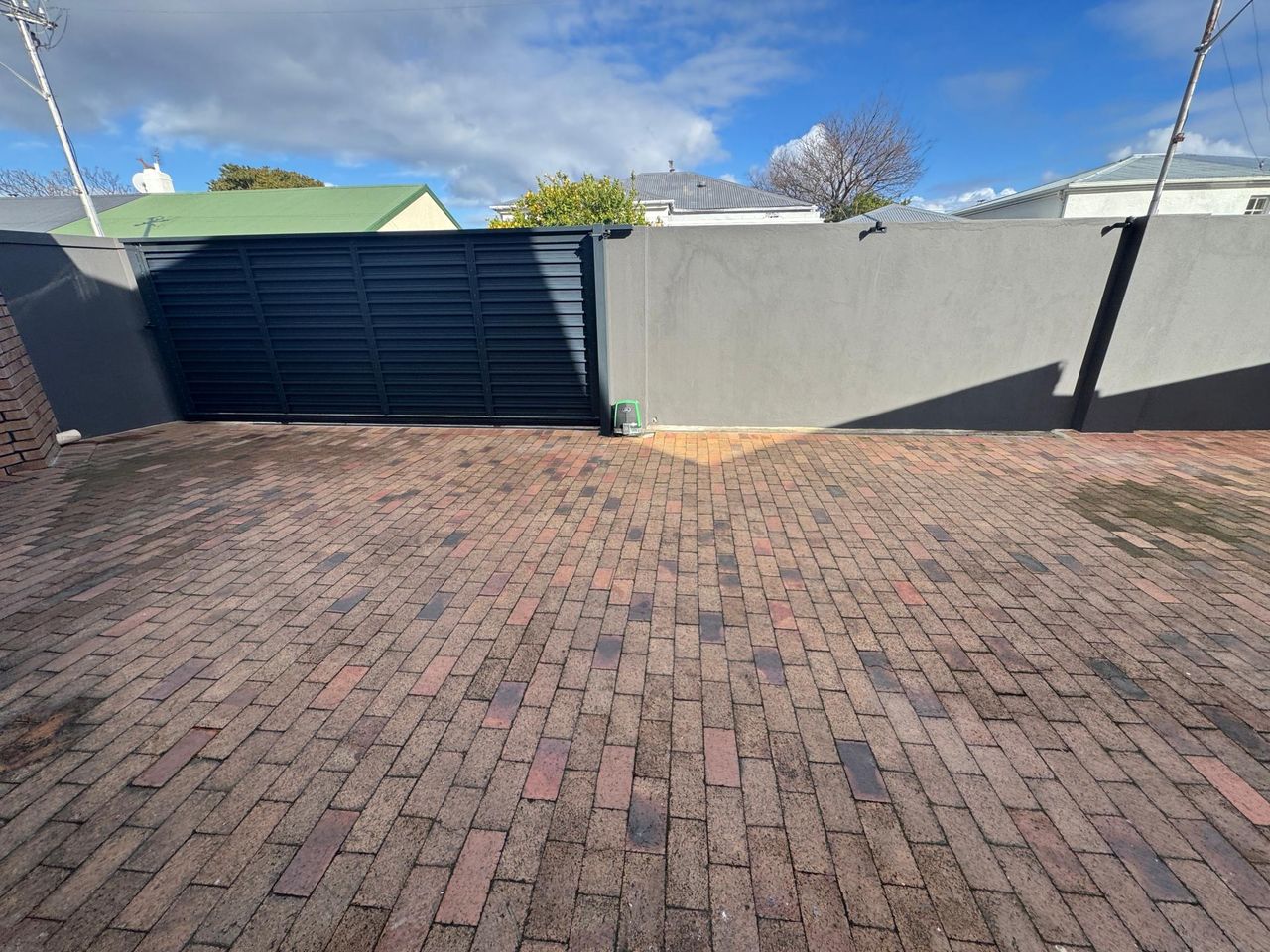 Photo 8 of 35
