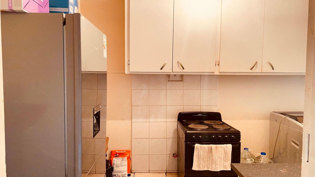 Photo 4 of 29