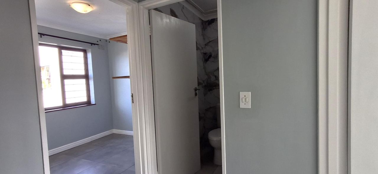 Photo 17 of 26
