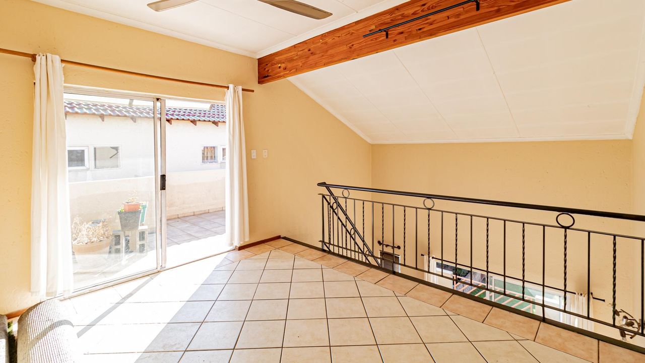 Photo of 1 Bedroom duplex loft for sale in Bromhof, Randburg