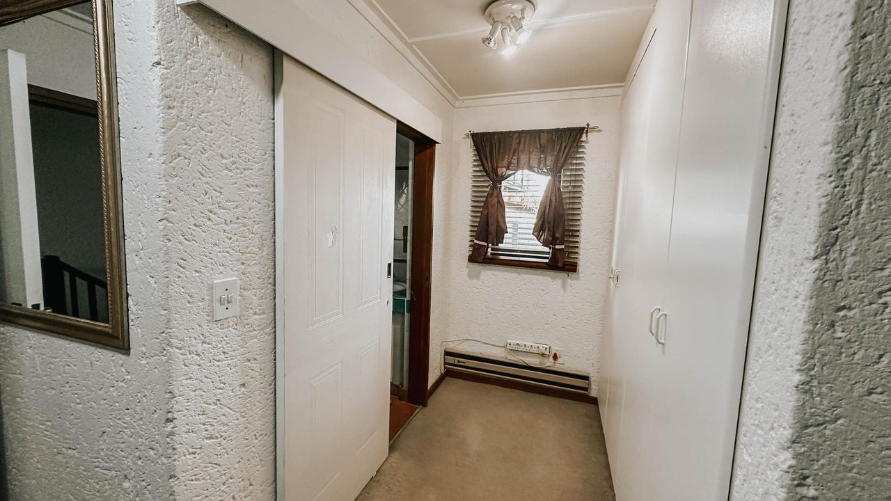 Photo 15 of 22