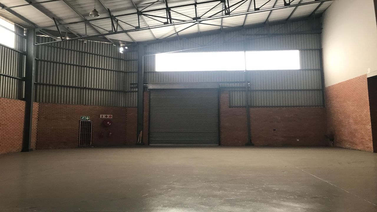 Photo 13 of 18
