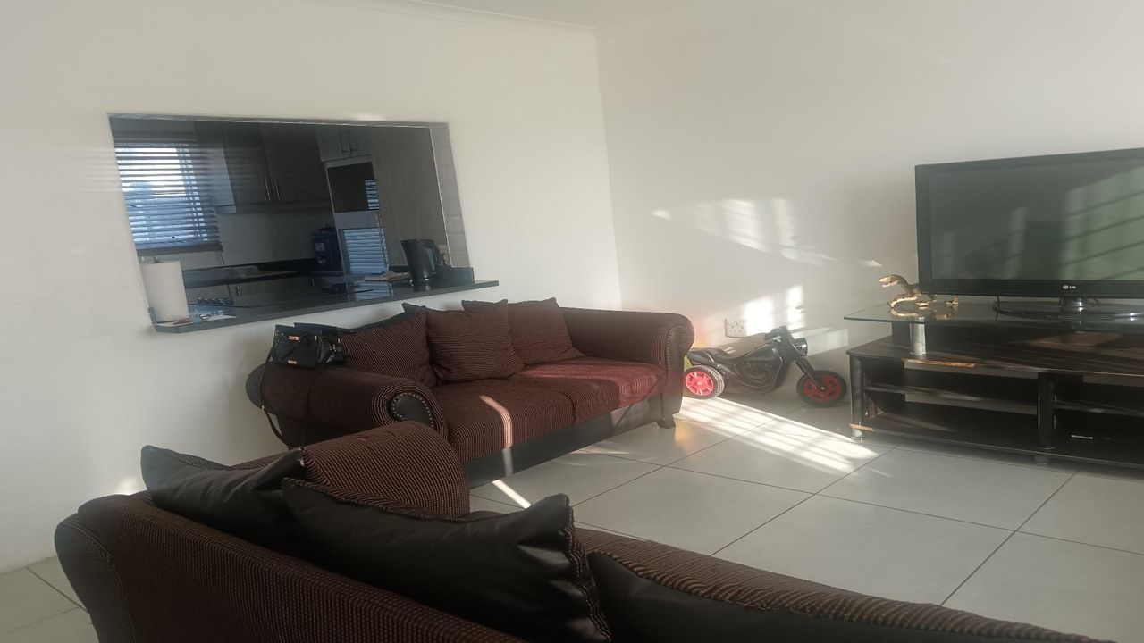 Photo 6 of 12