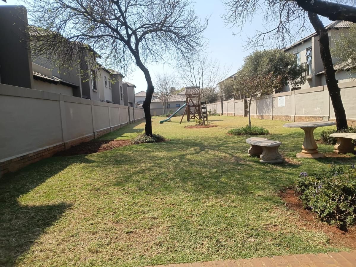 Photo 24 of 25