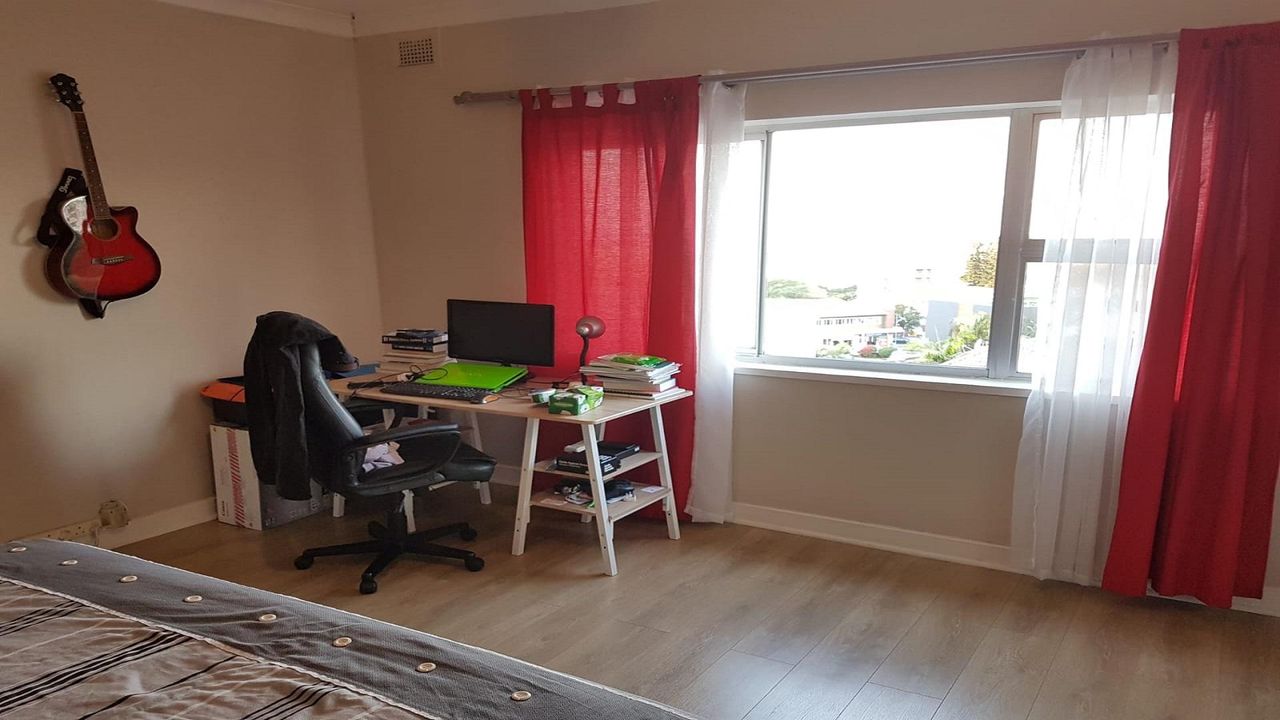 Photo 12 of 15