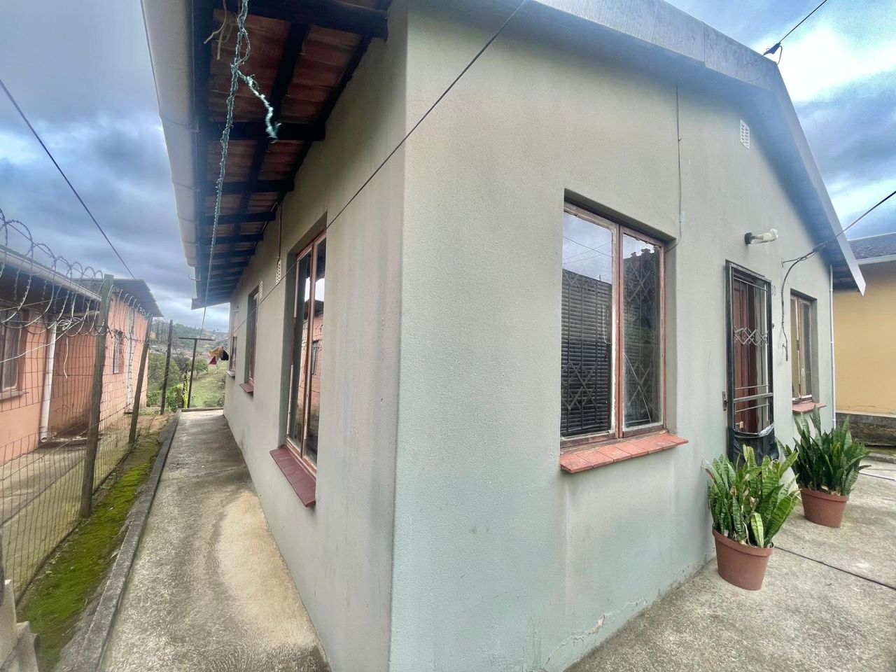 Photo 3 of 14