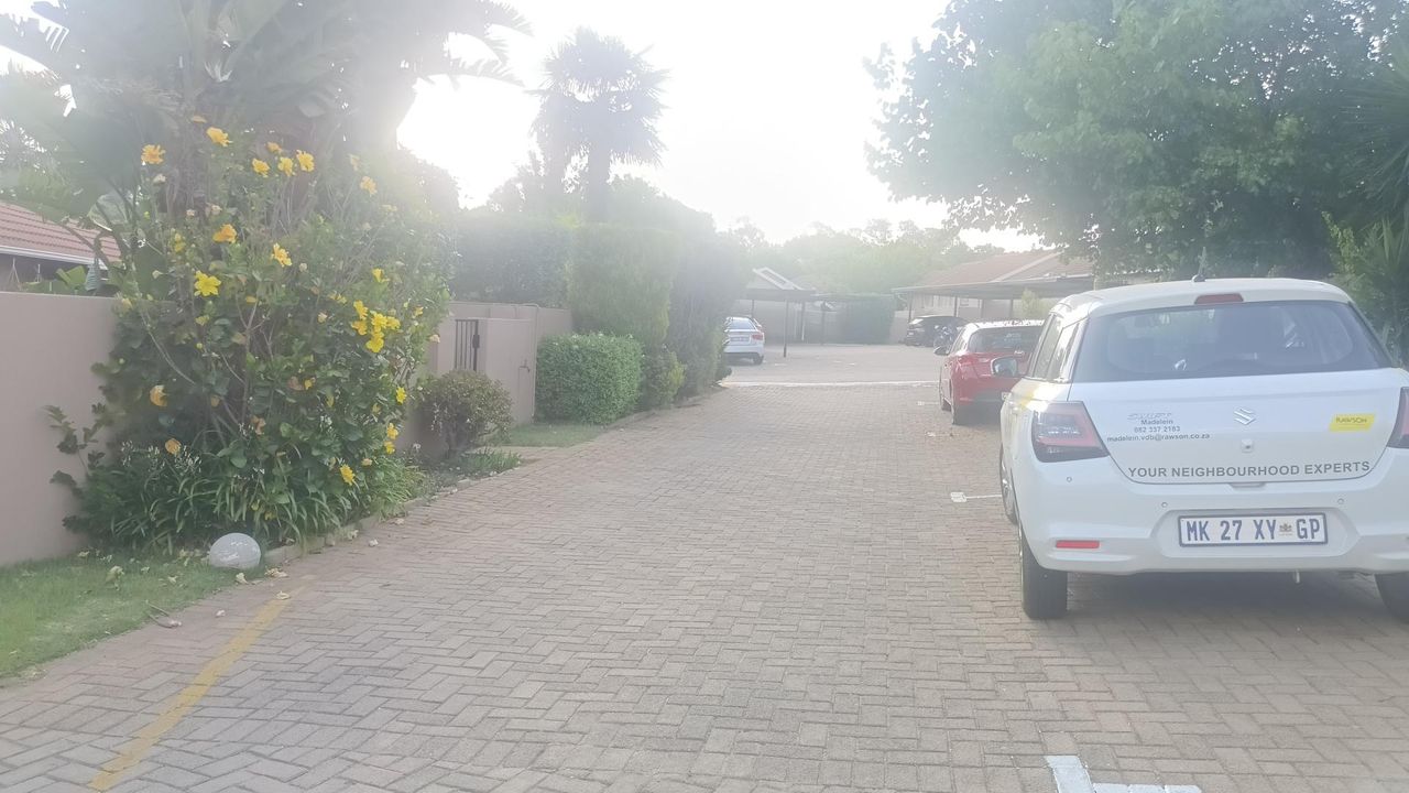 Photo 19 of 24