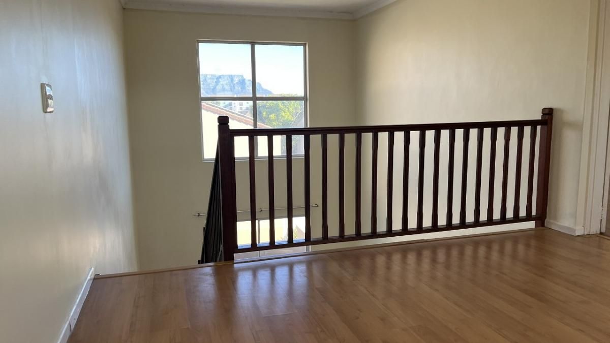Photo 5 of 25
