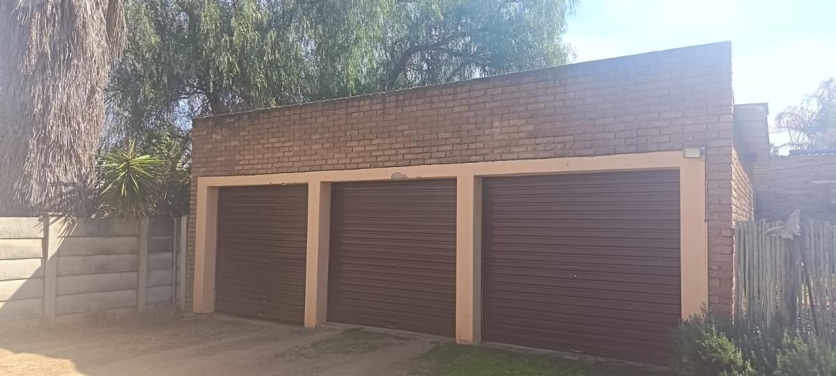 Photo 6 of 26