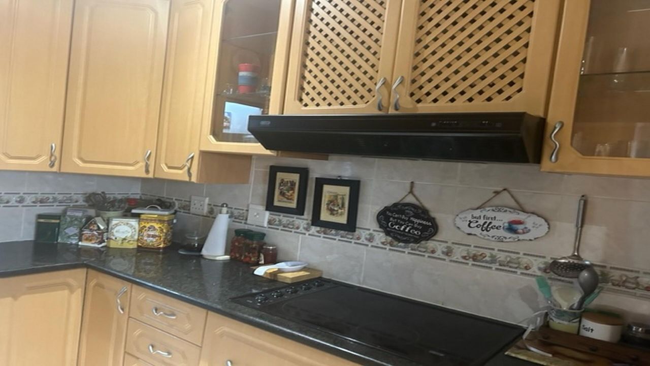 Photo 29 of 63