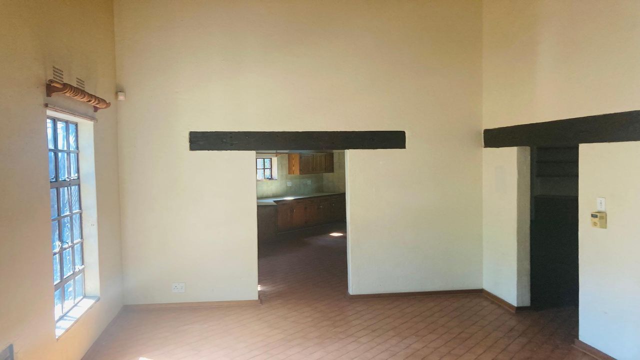Photo 13 of 51