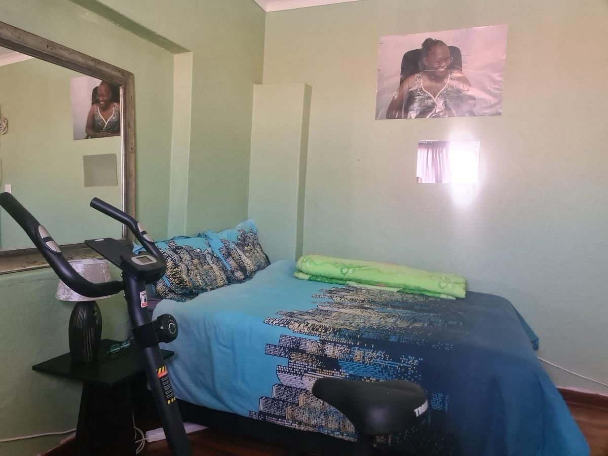 Photo 16 of 29