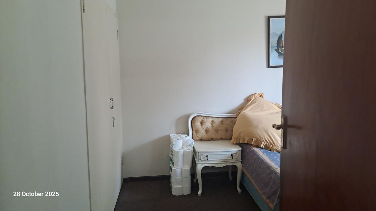 Photo 18 of 20