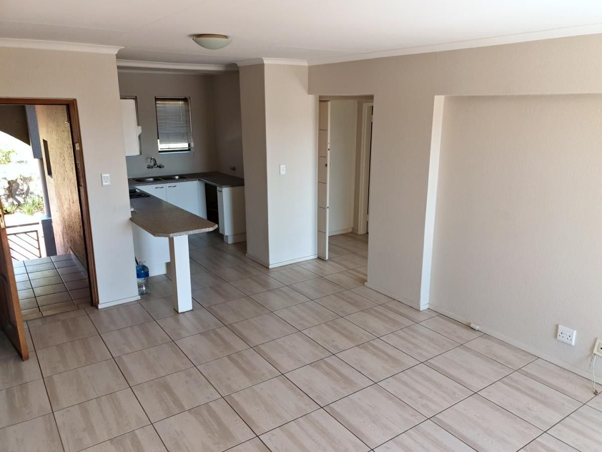Photo 6 of 20
