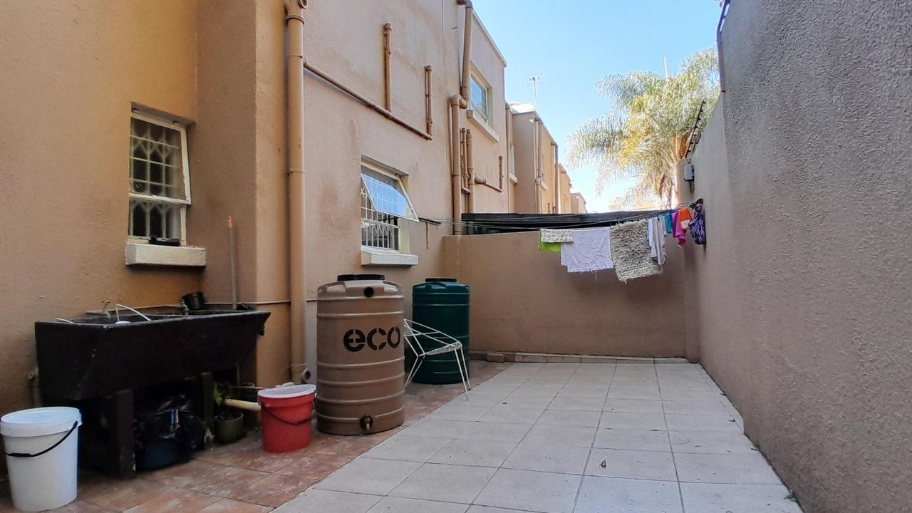Photo 17 of 21