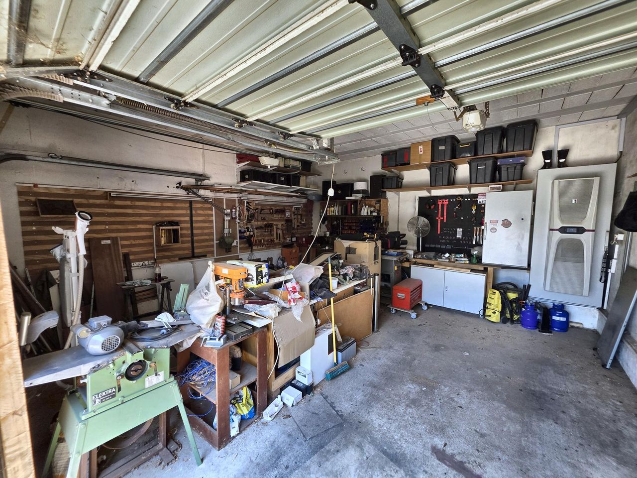 Photo 28 of 28