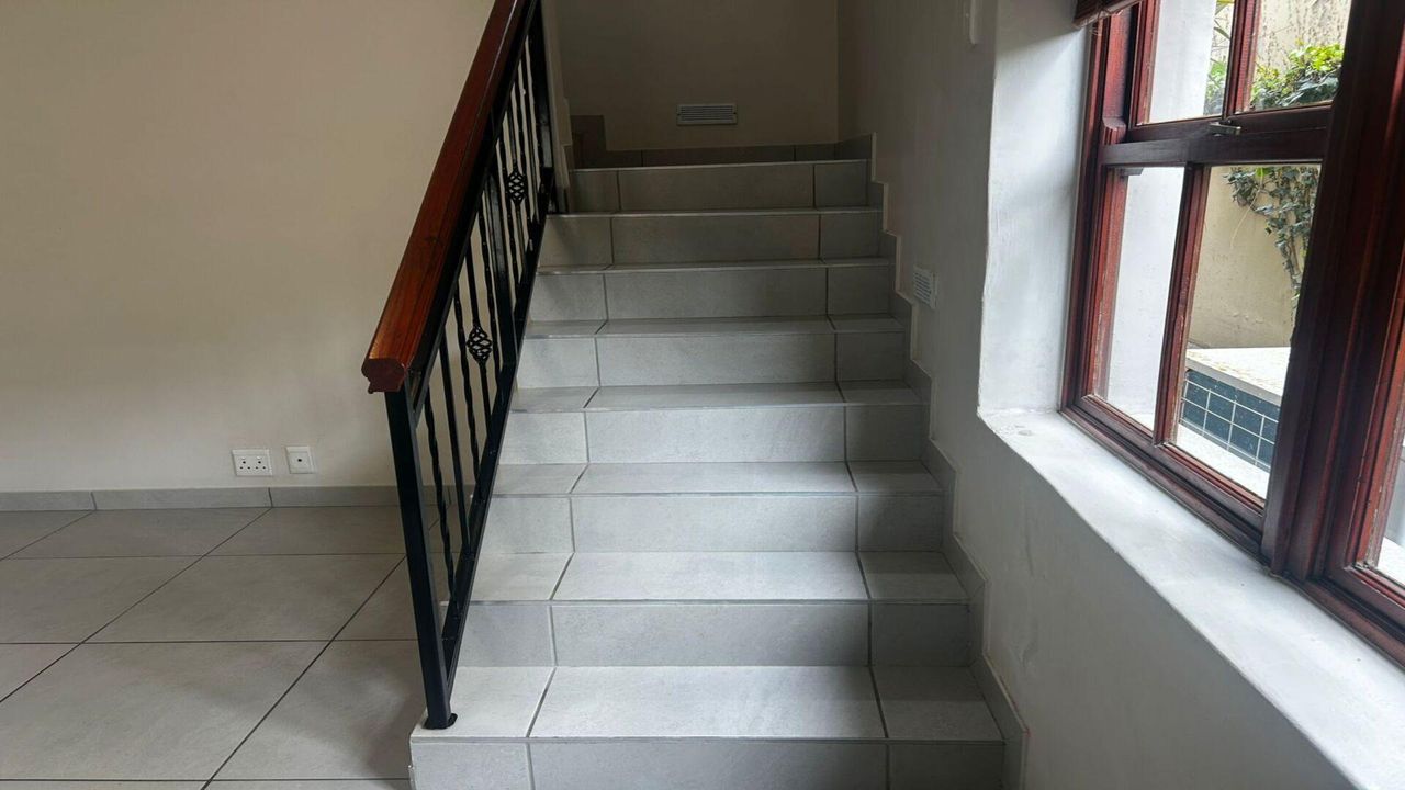 Photo 13 of 32