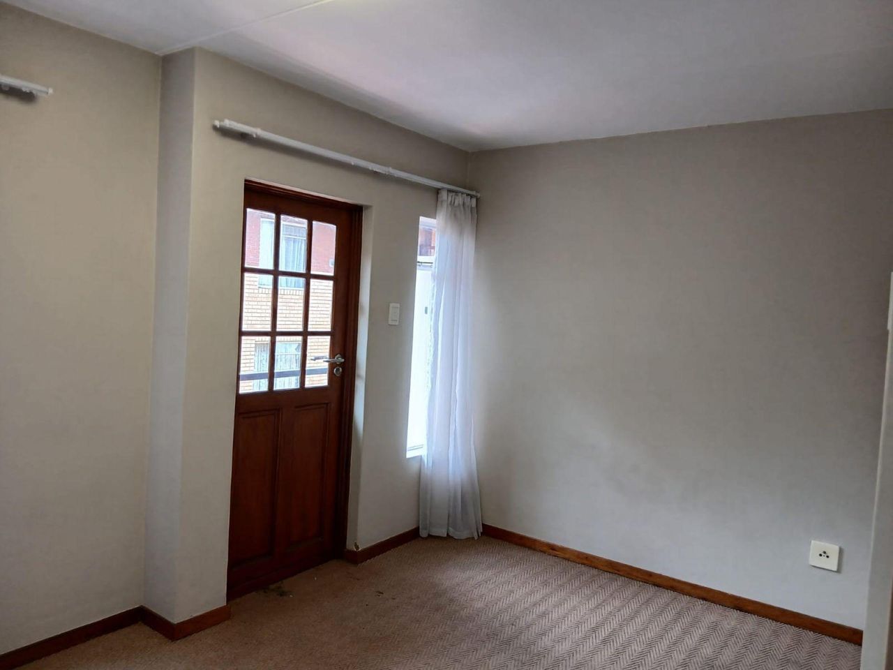 Photo 20 of 28