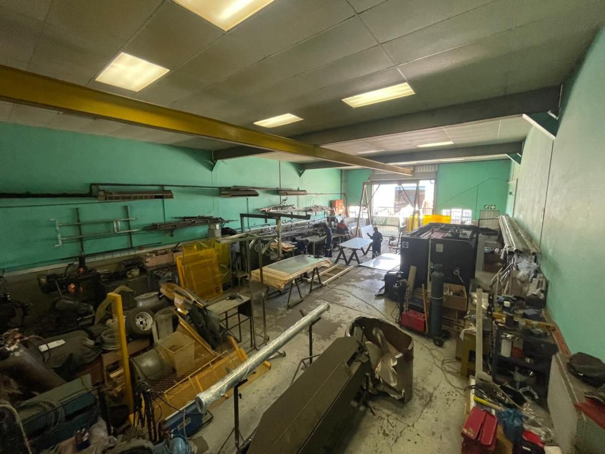 Commercial Property to let in Jacobs, Durban