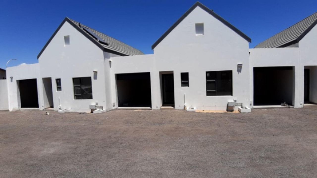 Photo 2 of 12