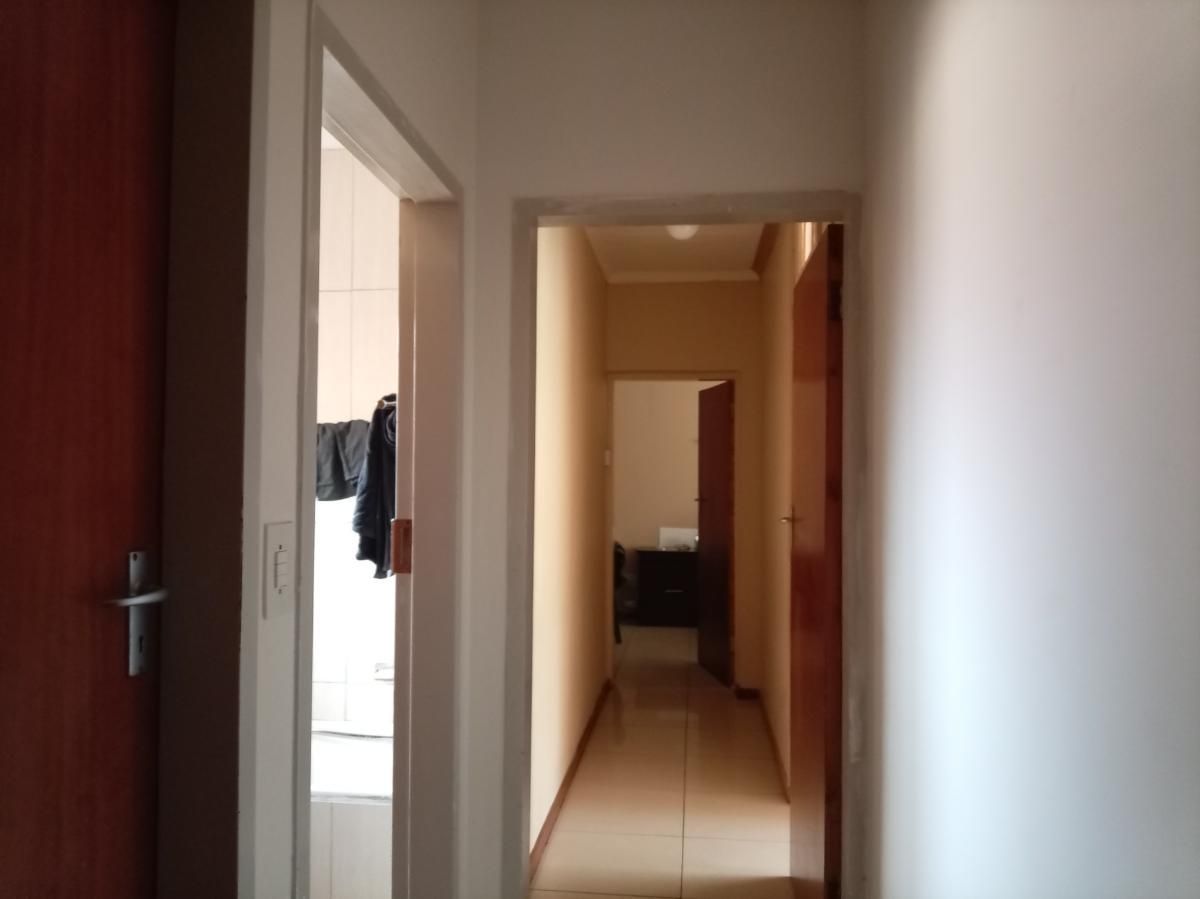 Photo 9 of 20