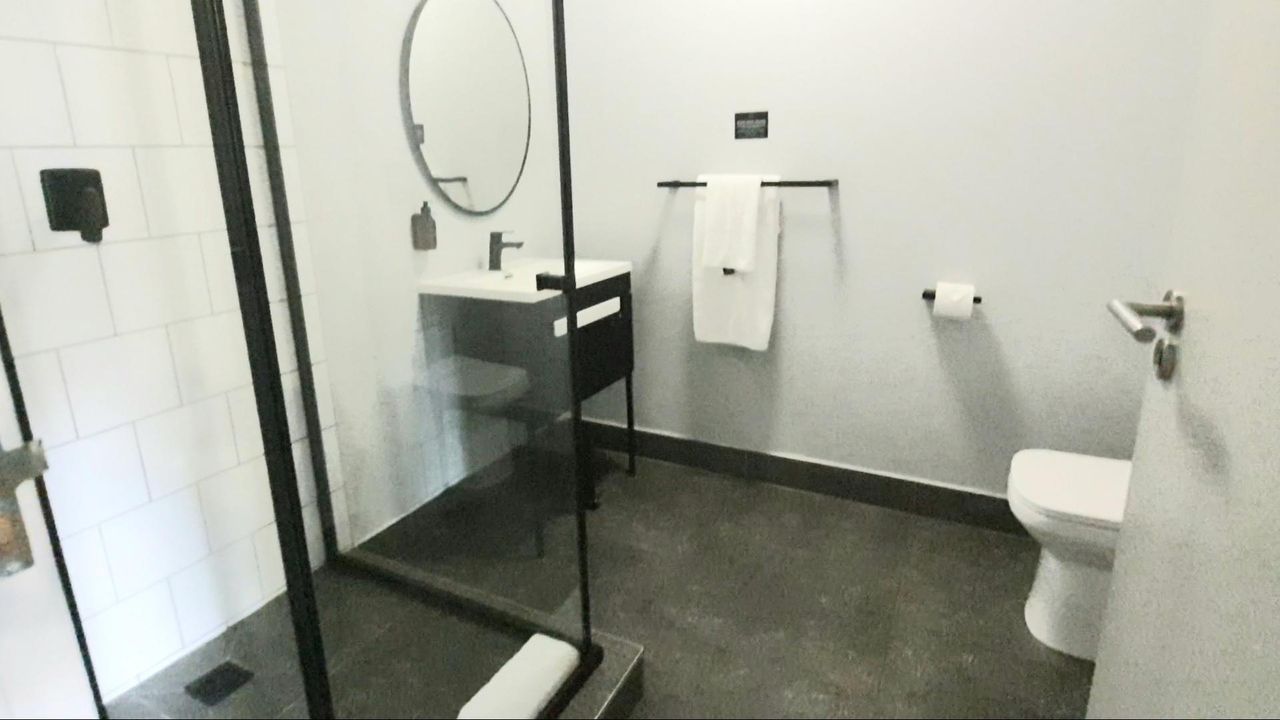 Photo 6 of 13