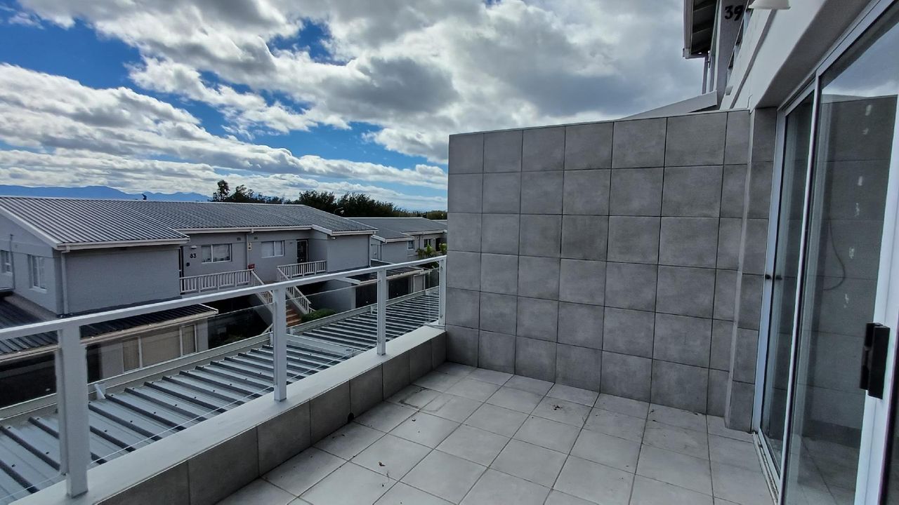 Photo 6 of 12
