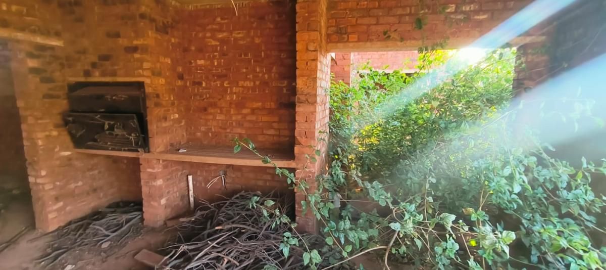 6 Bedroom house for sale in Magaliesberg Country Estate, Akasia