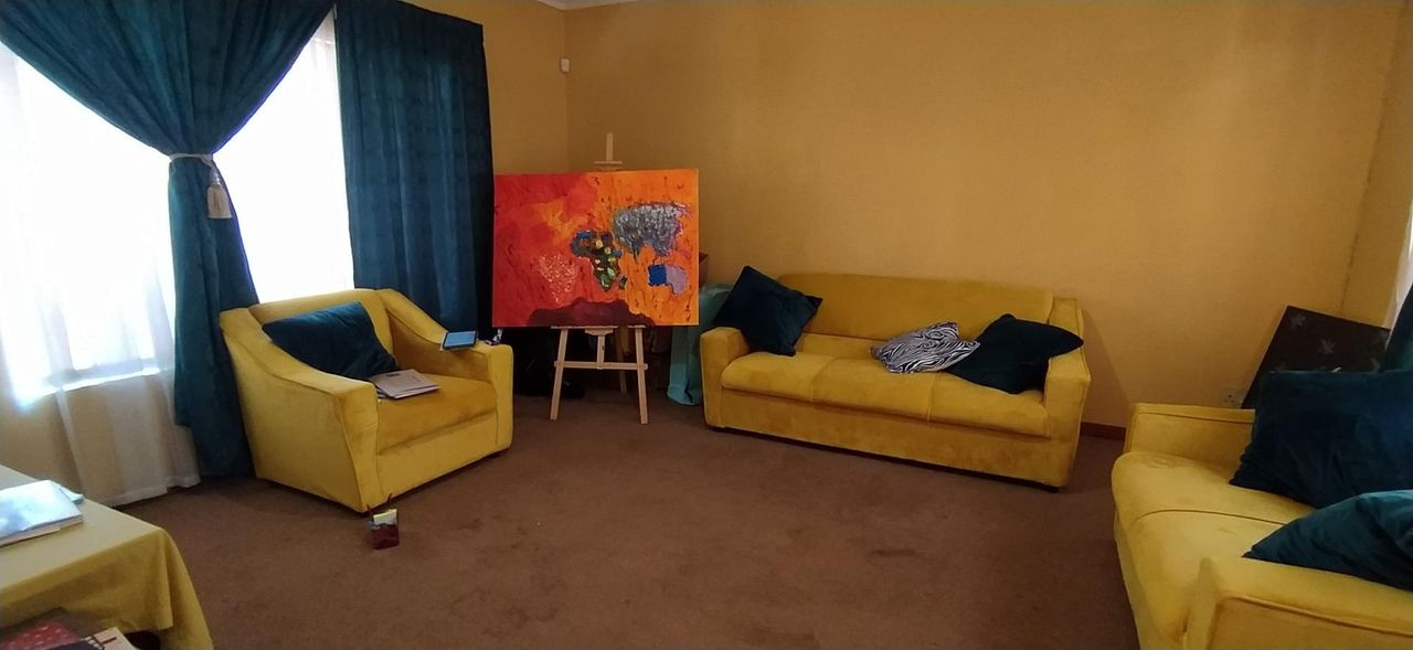 Photo 7 of 23