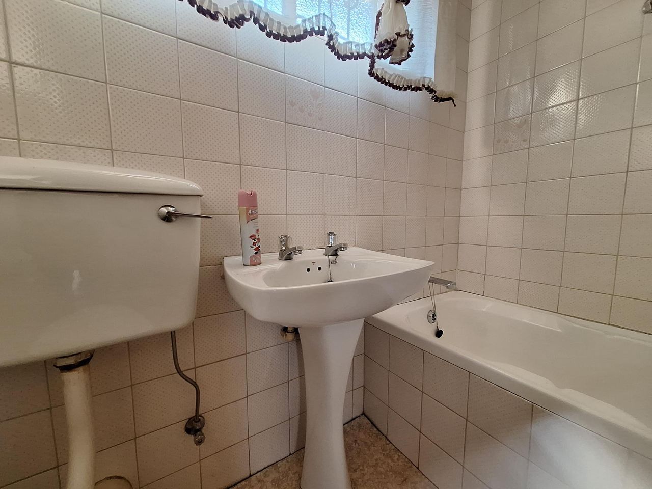 Photo 13 of 24