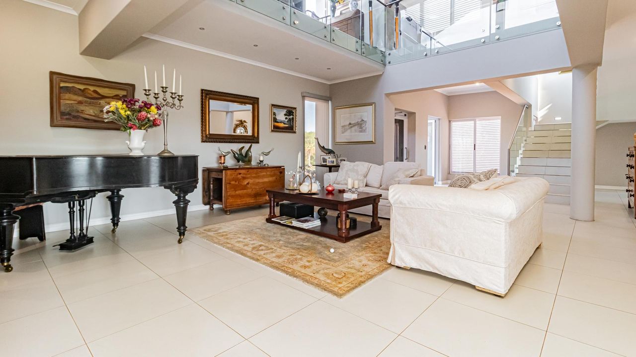 Photo of 4 Bedroom house for sale in Langebaan Country Estate